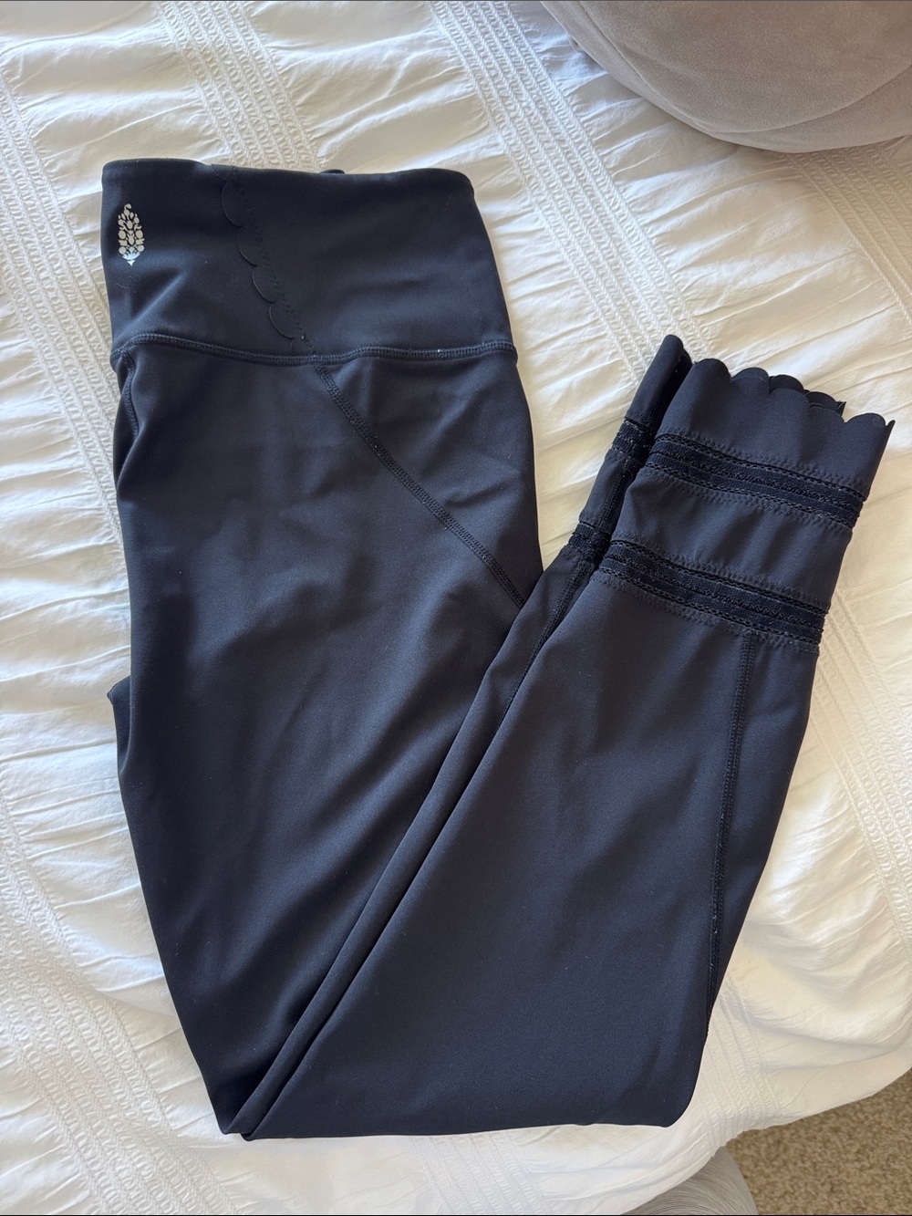 FP Movement by Free People Black Scallop-Edge Performance Leggings
